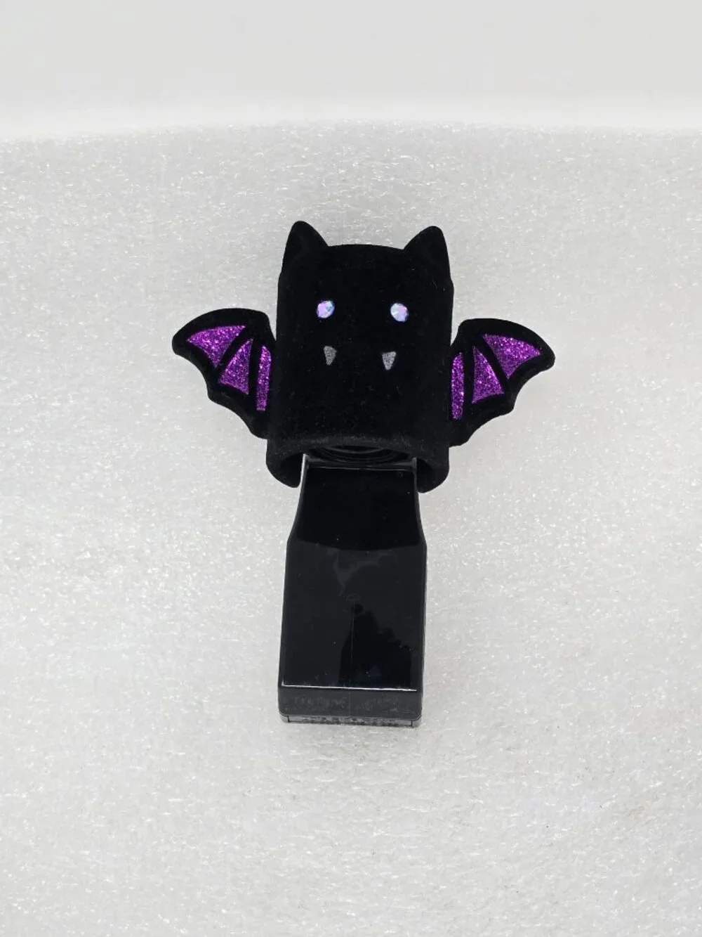 Bath & Body Works Wallflowers Halloween Vampire Bat Nightlight Plug Purple
